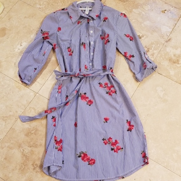 Dresses & Skirts - 💕🛍Embroidered fashion dress